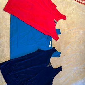 Chicos womens tanks size 2 which is medium, hot pink, turquoise and navy!